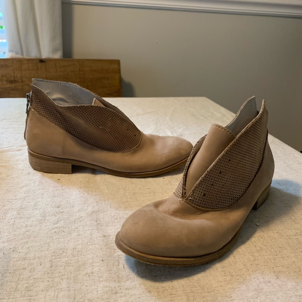 Cream Leather Vero Cuoio Booties